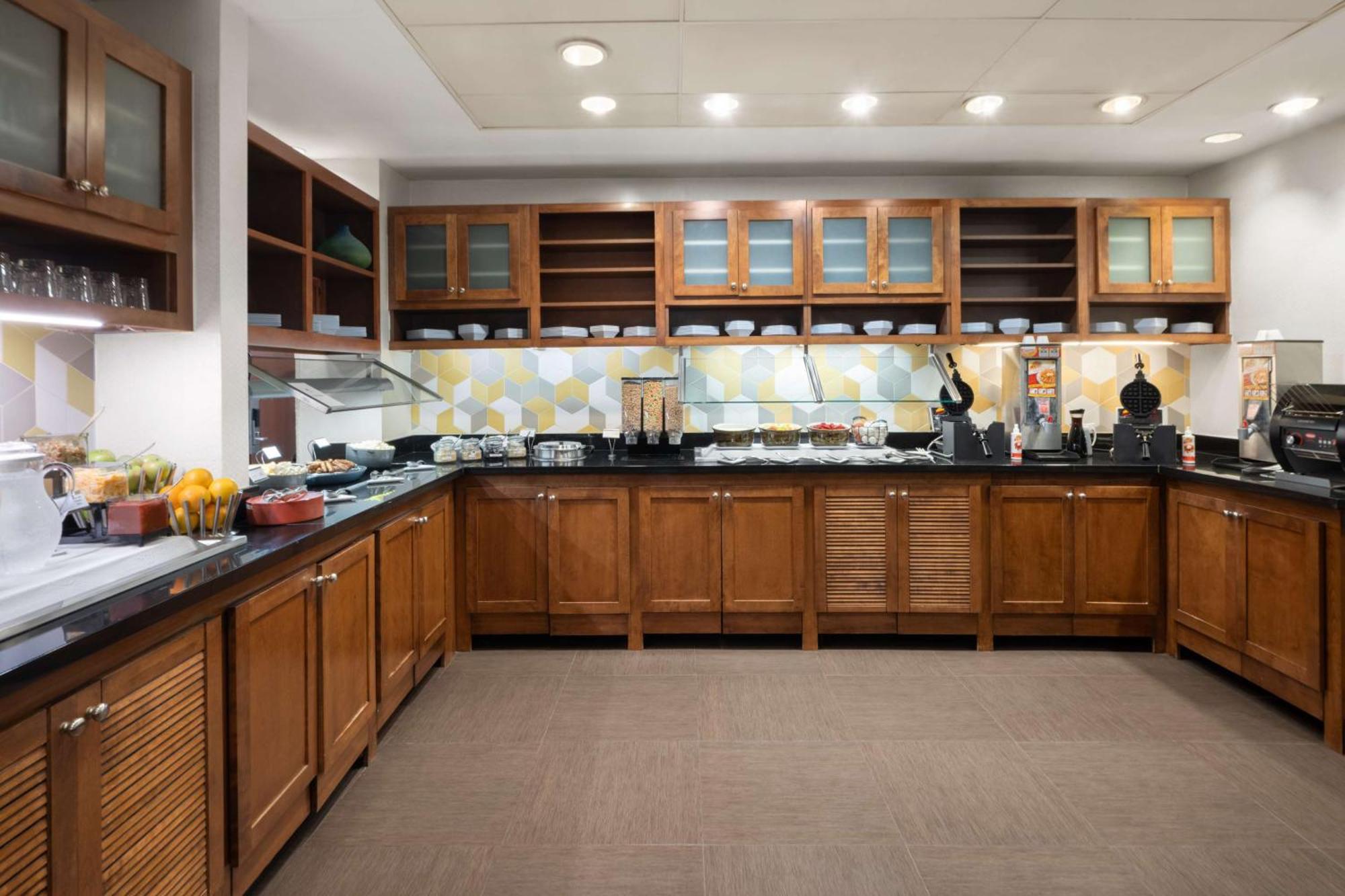 Hyatt Place Мистик Екстериор снимка