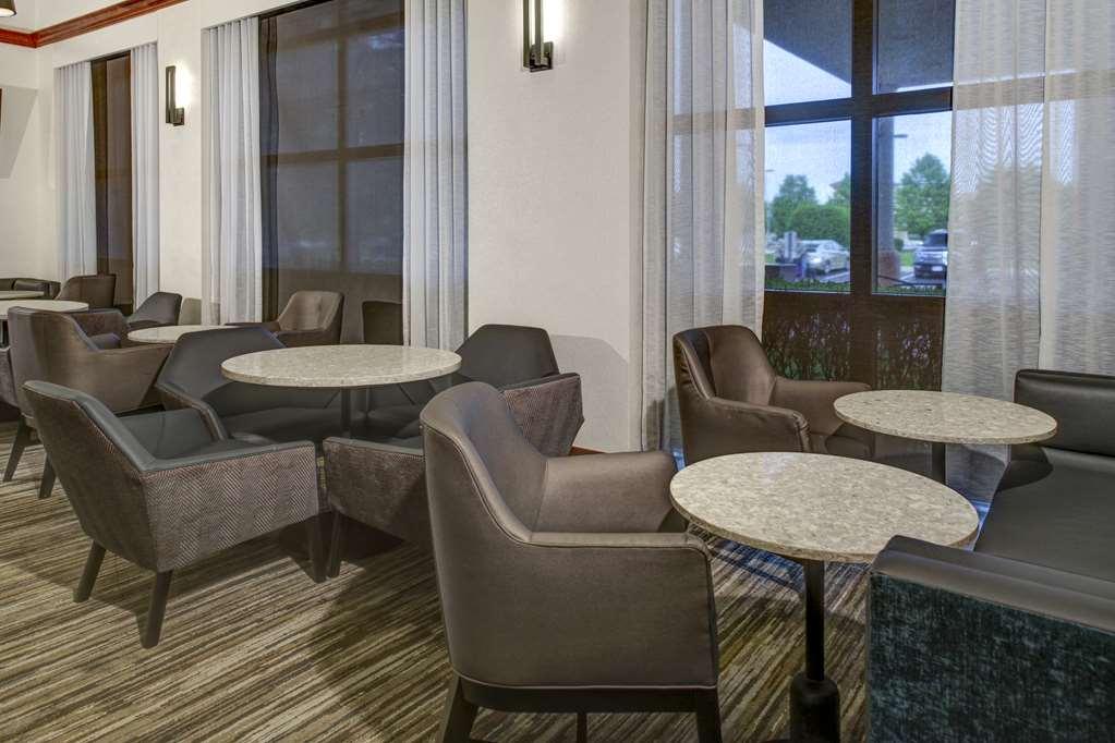 Hyatt Place Мистик Ресторант снимка