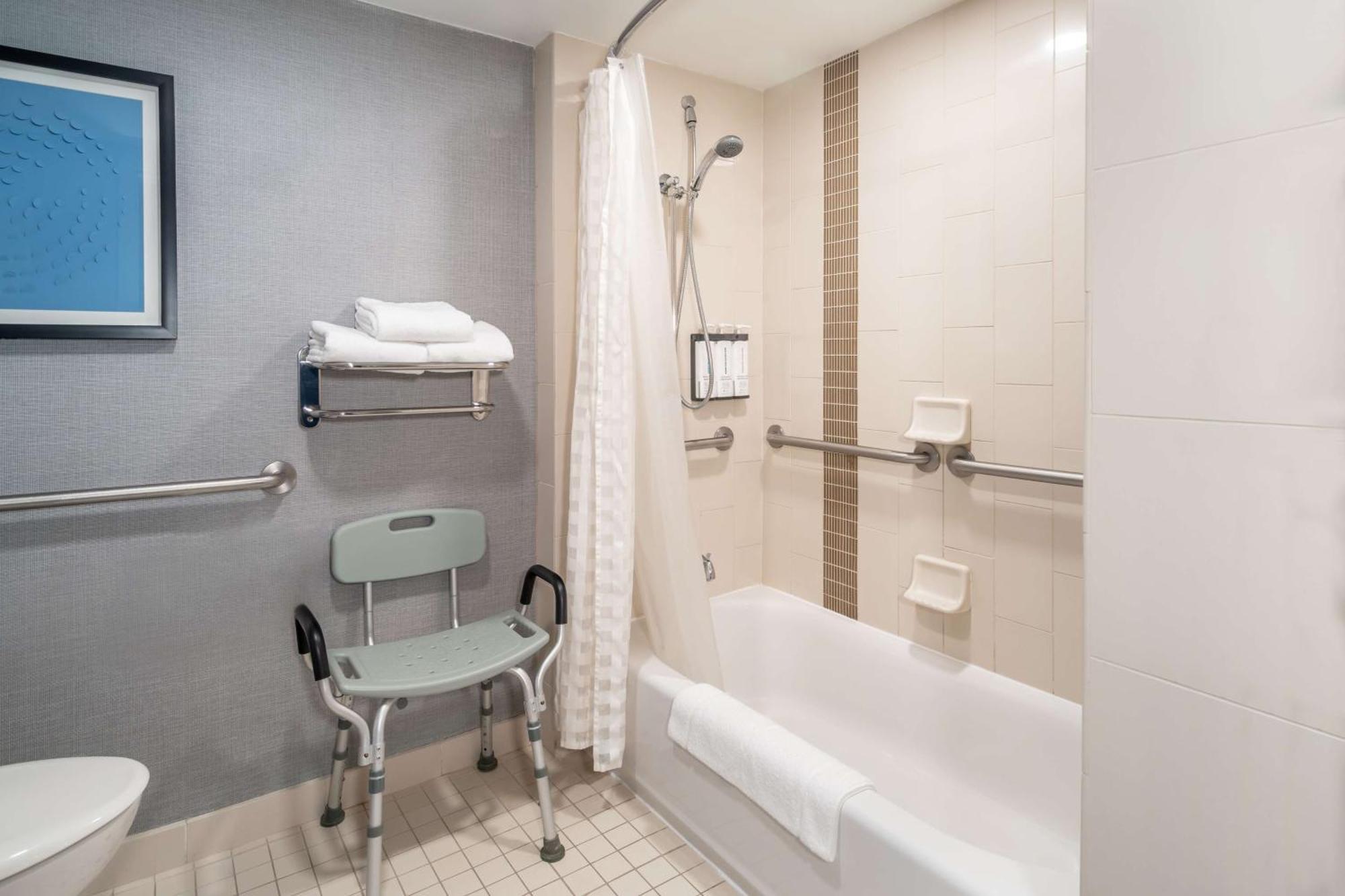 Hyatt Place Мистик Екстериор снимка
